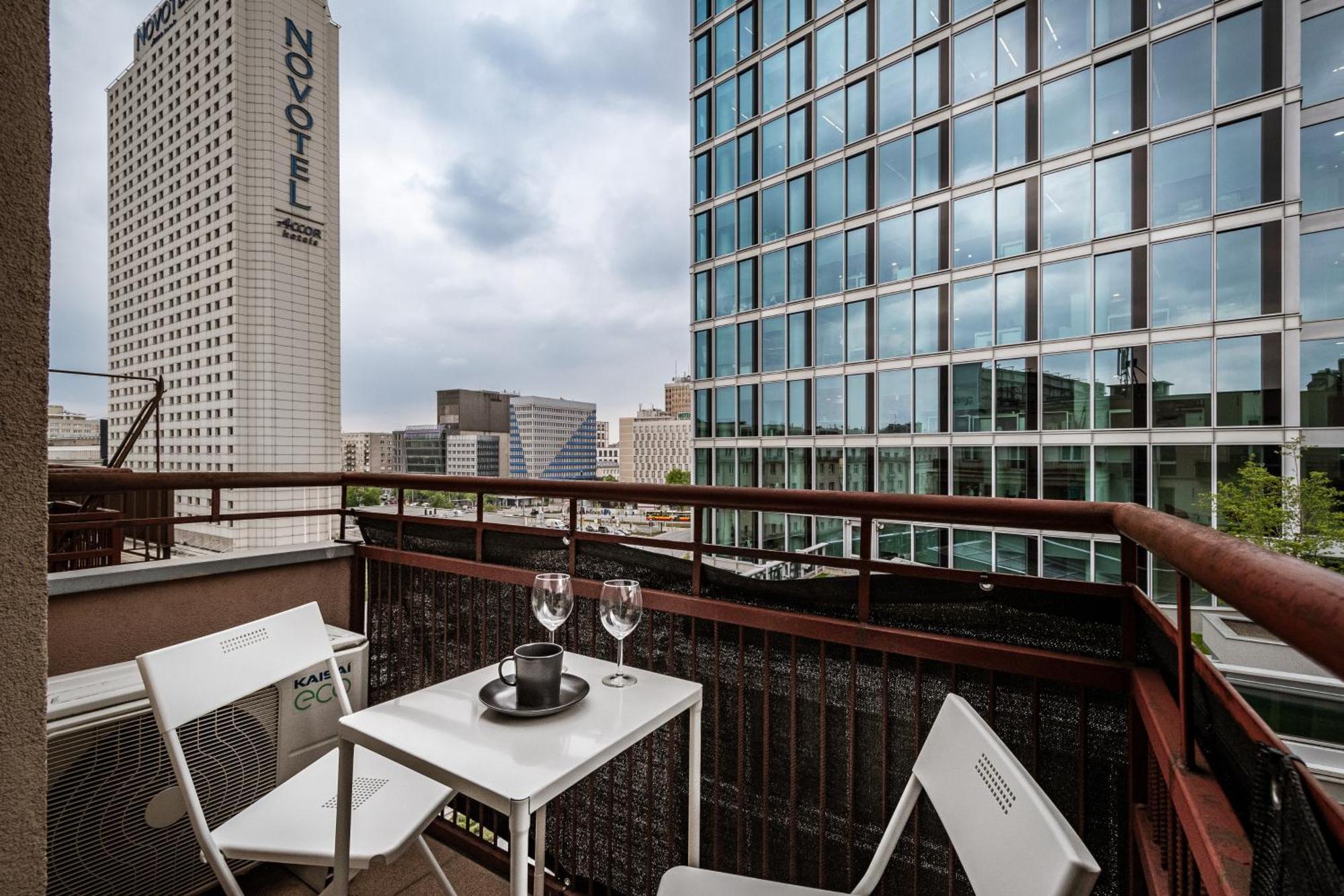 Widok Apartments Near The Palace Of Culture And Science By Sun & Snow Warsaw Luaran gambar